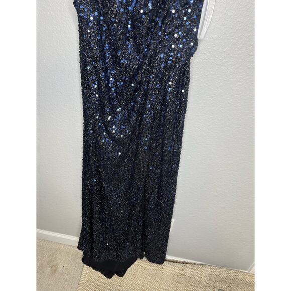 Ieena by Mac Duggal Sequin Gown Dress 2 - Picture 6 of 11